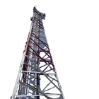 Kąt telekomunikacyjny 50m metalowa wieża antenowa Q420 z ogrodzeniem palisadowym