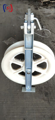 Wytrzymały blok naciągowy serii 508 do wydajnego napinania przewodów napowietrznych