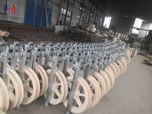 Wytrzymały blok naciągowy serii 660 do naciągu wysokiego napięcia przewodów transmisyjnych o dużej średnicy