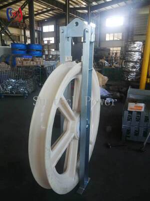 Profesjonalny 822 serii High Tension Stringing Block z MC Nylon Sheave dla 150KN Nominated Load Overhead Power Line Construction
