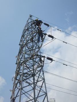 Ocynkowana stalowa wieża dwuobwodowa Q345 do linii przesyłowej 33KV