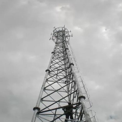 Rurowa stalowa wieża telekomunikacyjna o wysokości 50 m HDG