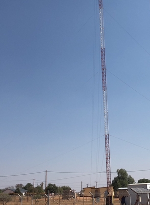 Wieża telekomunikacyjna anteny 110KV Ocynkowana stalowa konstrukcja radaru kątowego