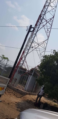 Kątowy maszt antenowy 100M Gsm i wsporniki Światło przeszkodowe dla lotnictwa