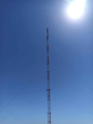 Stalowa wieża telekomunikacyjna z kratą masztową z galwanizowanym 72m 92m