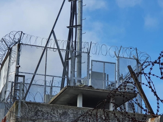 Dachowa stalowa wieża RDS Monopole Tower Telekomunikacja / Telekomunikacja / GSM